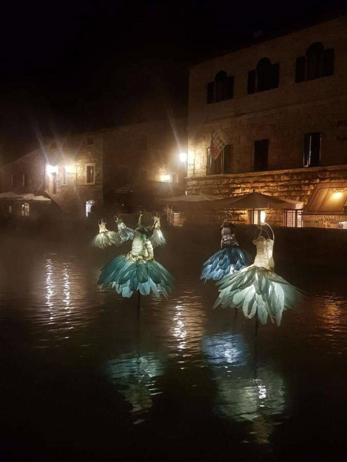 Appartamento Dimora del pellegrino San Quirico dʼOrcia Esterno foto