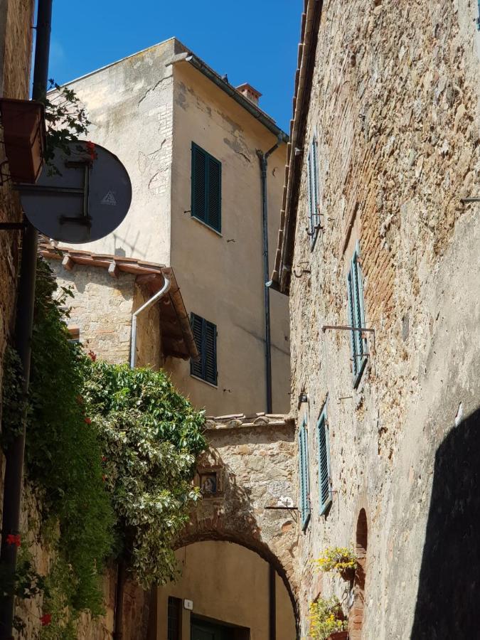 Appartamento Dimora del pellegrino San Quirico dʼOrcia Esterno foto