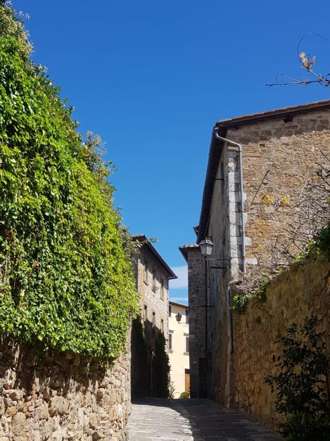 Appartamento Dimora del pellegrino San Quirico dʼOrcia Esterno foto